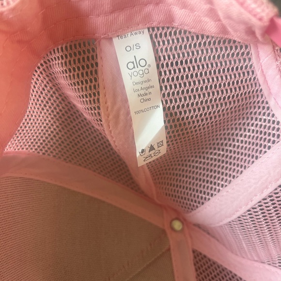 ALO Yoga Trucker Hat - Picture 2 of 4